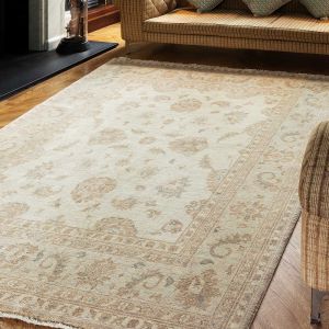 Chobi CB01 Traditional Wool Runner by Asiatic