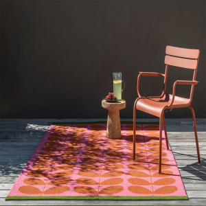 Solid Stem Paprika 463601 In-Outdoor Rug by Orla Kiely